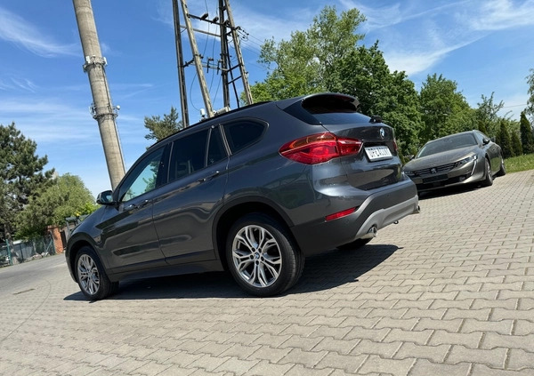 BMW X1 cena 79000 przebieg: 180000, rok produkcji 2018 z Kutno małe 667